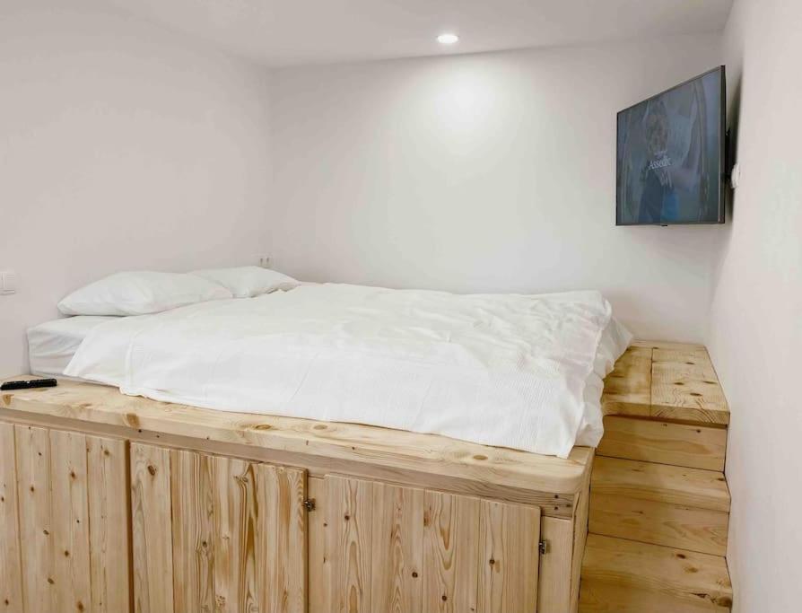 2Nd Hvar Home Apartments Хвар Екстериор снимка