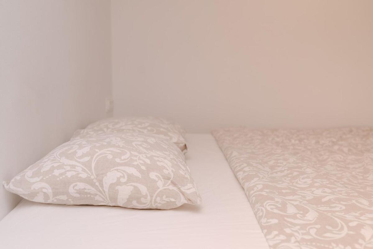 2Nd Hvar Home Apartments Хвар Екстериор снимка
