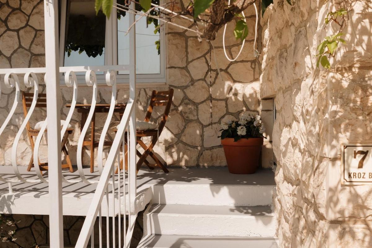 2Nd Hvar Home Apartments Хвар Екстериор снимка